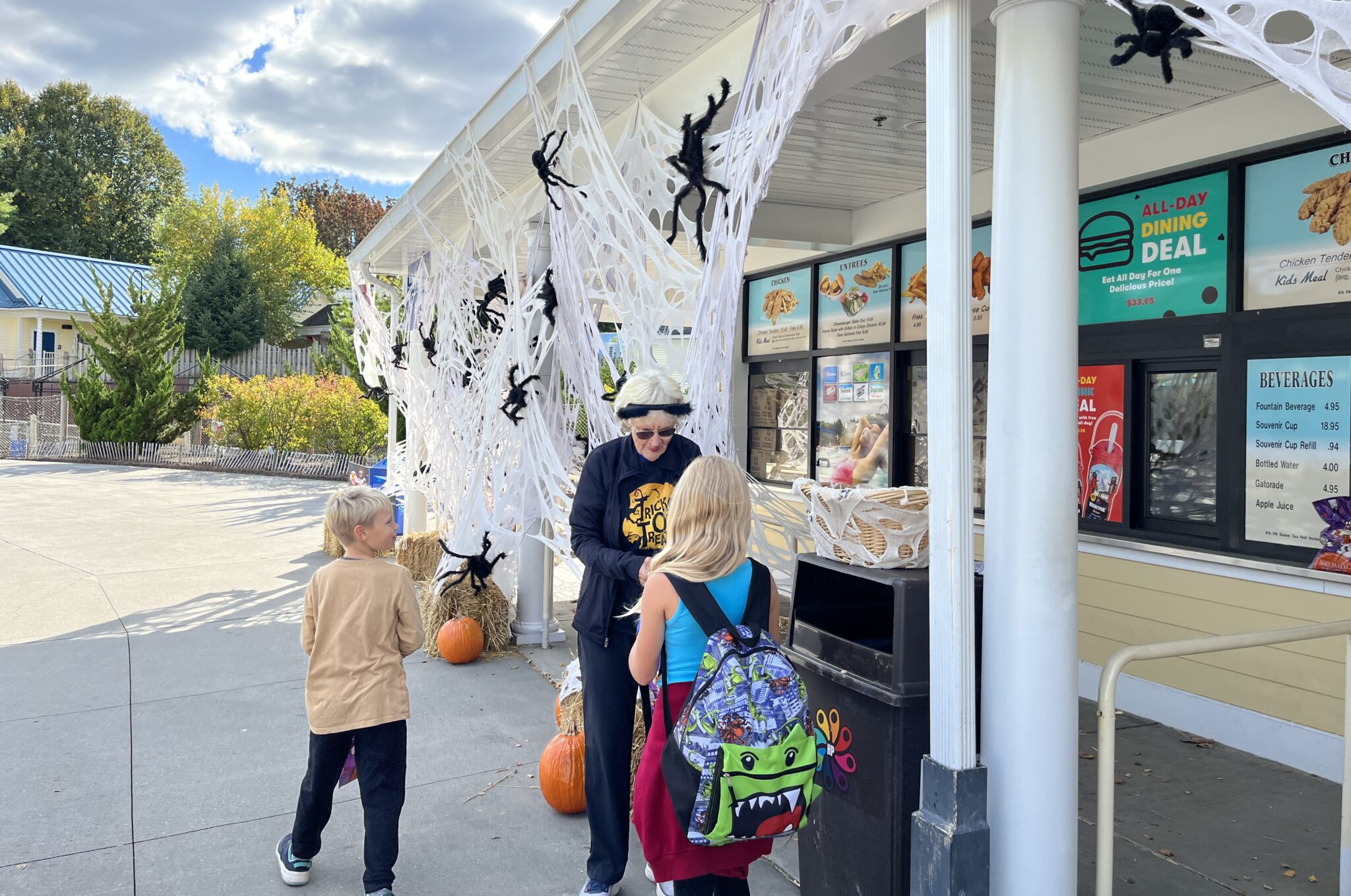 Hersheypark Halloween At Yarn's Length